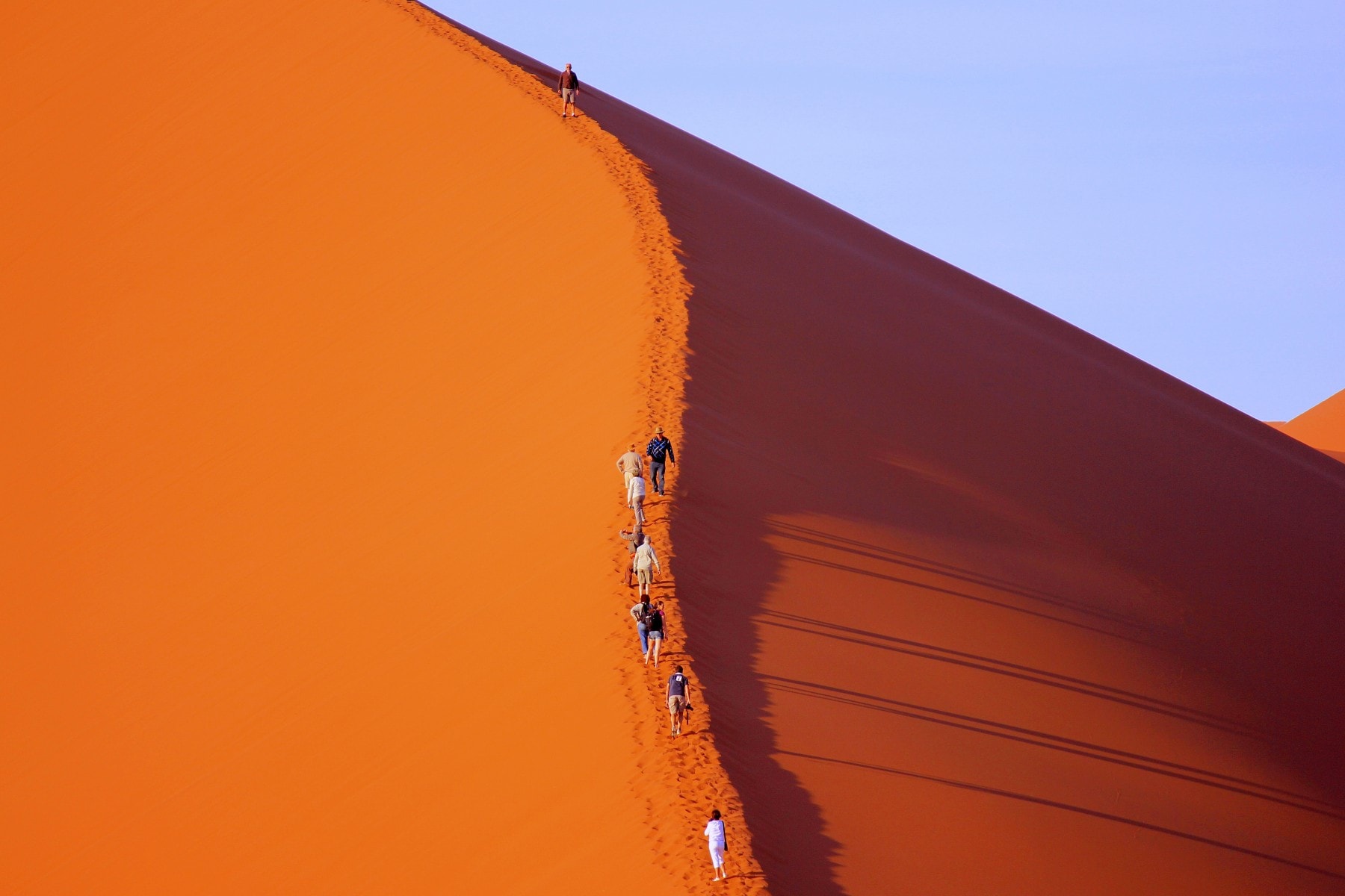 Красный дубай. Красные дюны Дубай. Big Red Дюна. Big Red Sand Dune. Красные дюны сафари.