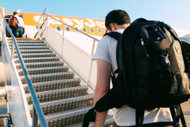 Are last minute flights cheaper?