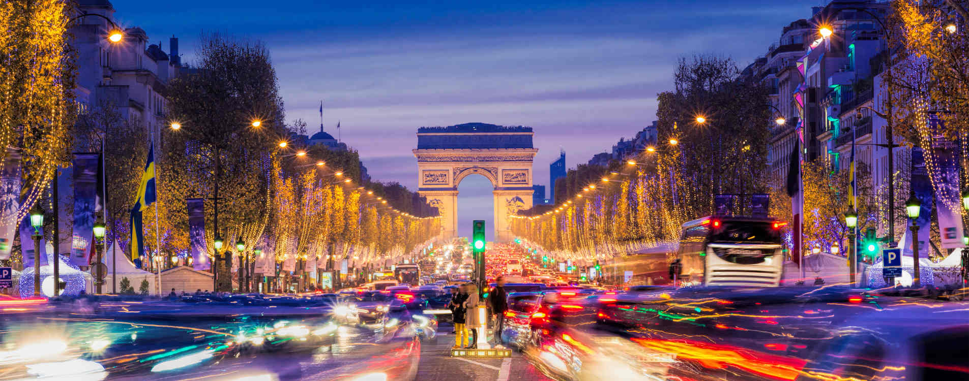 ? When is the Best Time to Book Flights for Christmas 2023?