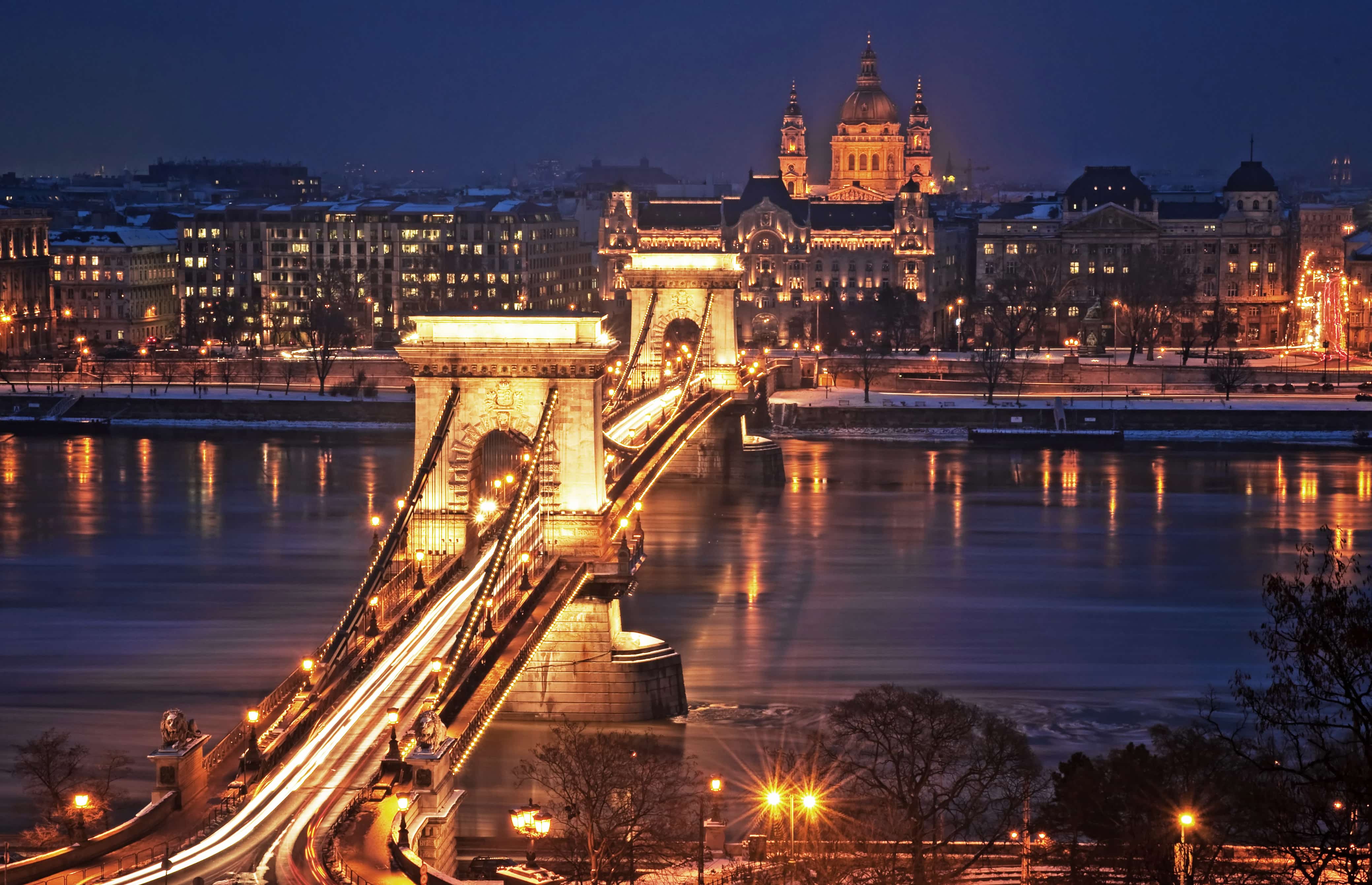 Город с мостами в Европе