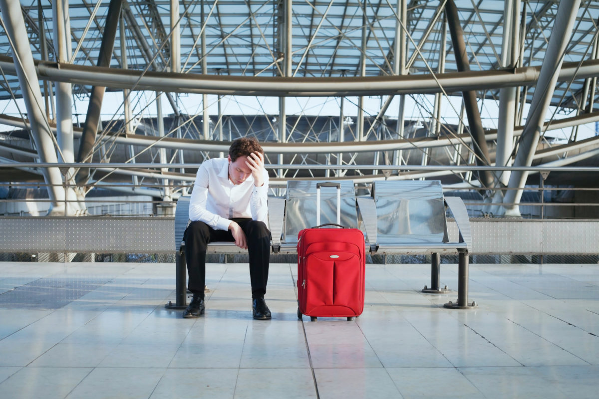 luggage size to carry on plane