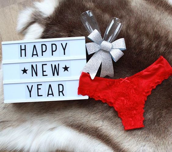 What's the Buzz? Underwear Superstitions on New Year's Eve – Vy's